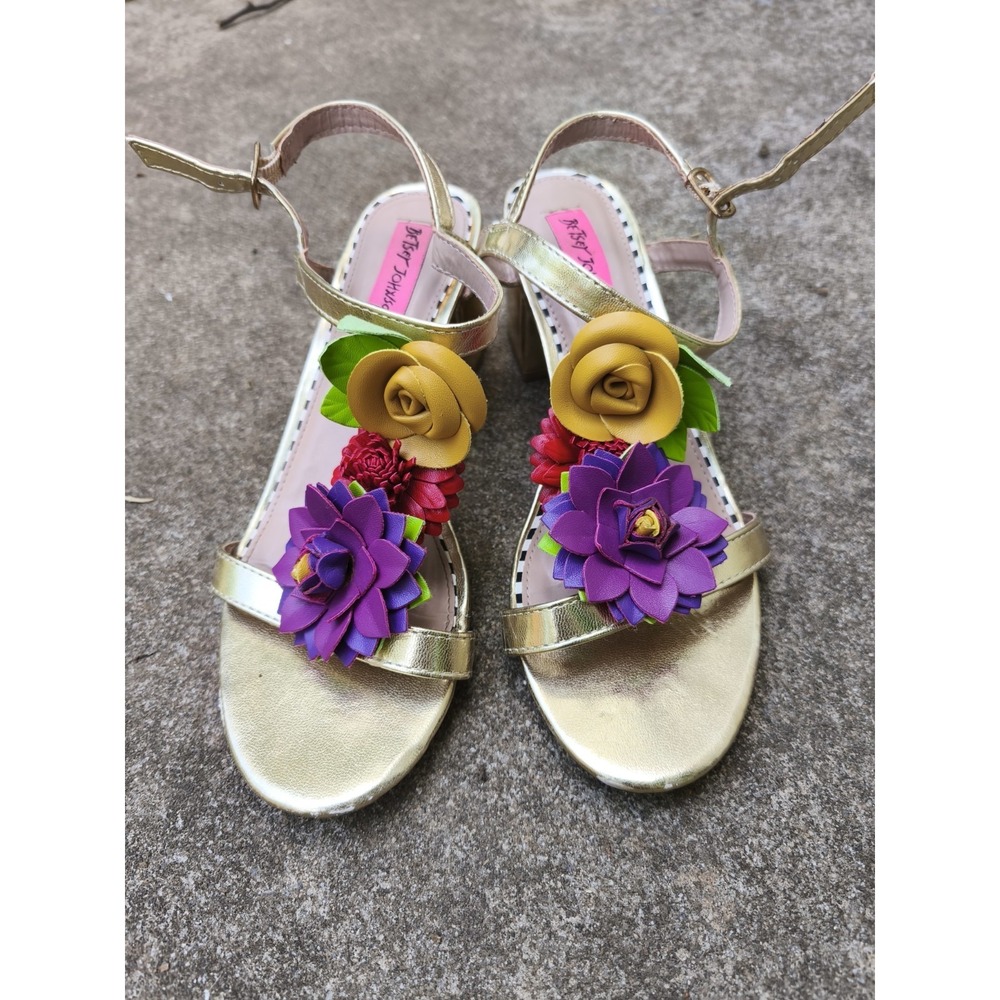 Betsey Johnson Gold Floral Block Heel Sandals Women's Size